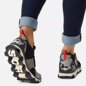 SOREL Kinetic Sneak Strap Black & Gray Sneakers Women US 10